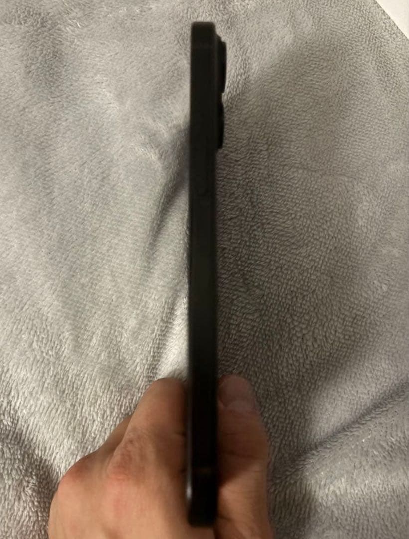 Apple iPhone 15 ミッドナイト 6.1インチ 本体