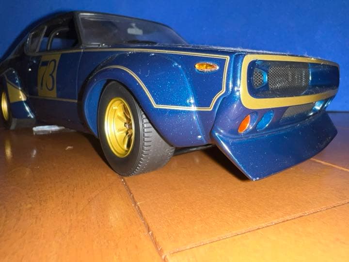 京商　1/18 日産スカイラインGTR