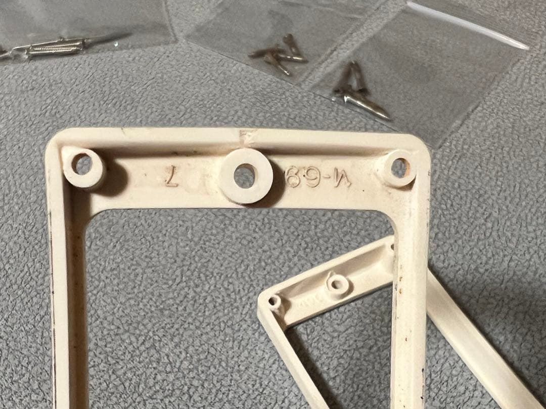 DMC M69エスカッション vintage maniacs area59