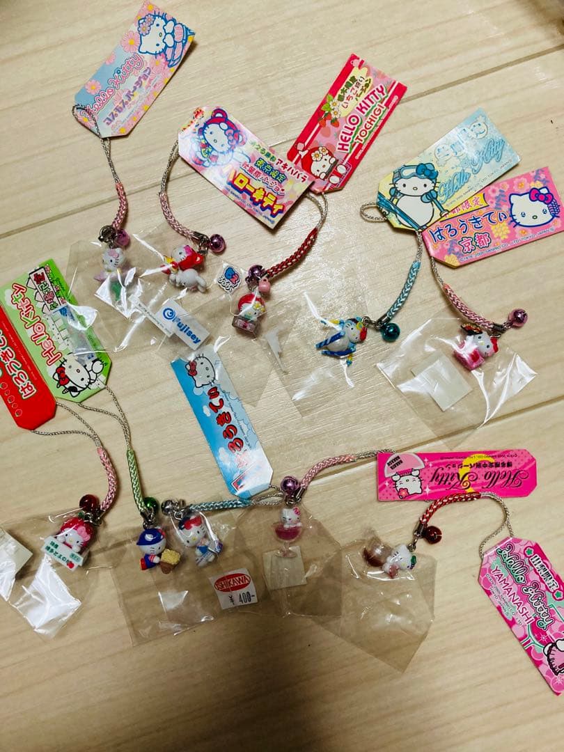 キティ　根付け　ご当地　まとめ　59個　グアム　いちご　レア　新宿　表参道