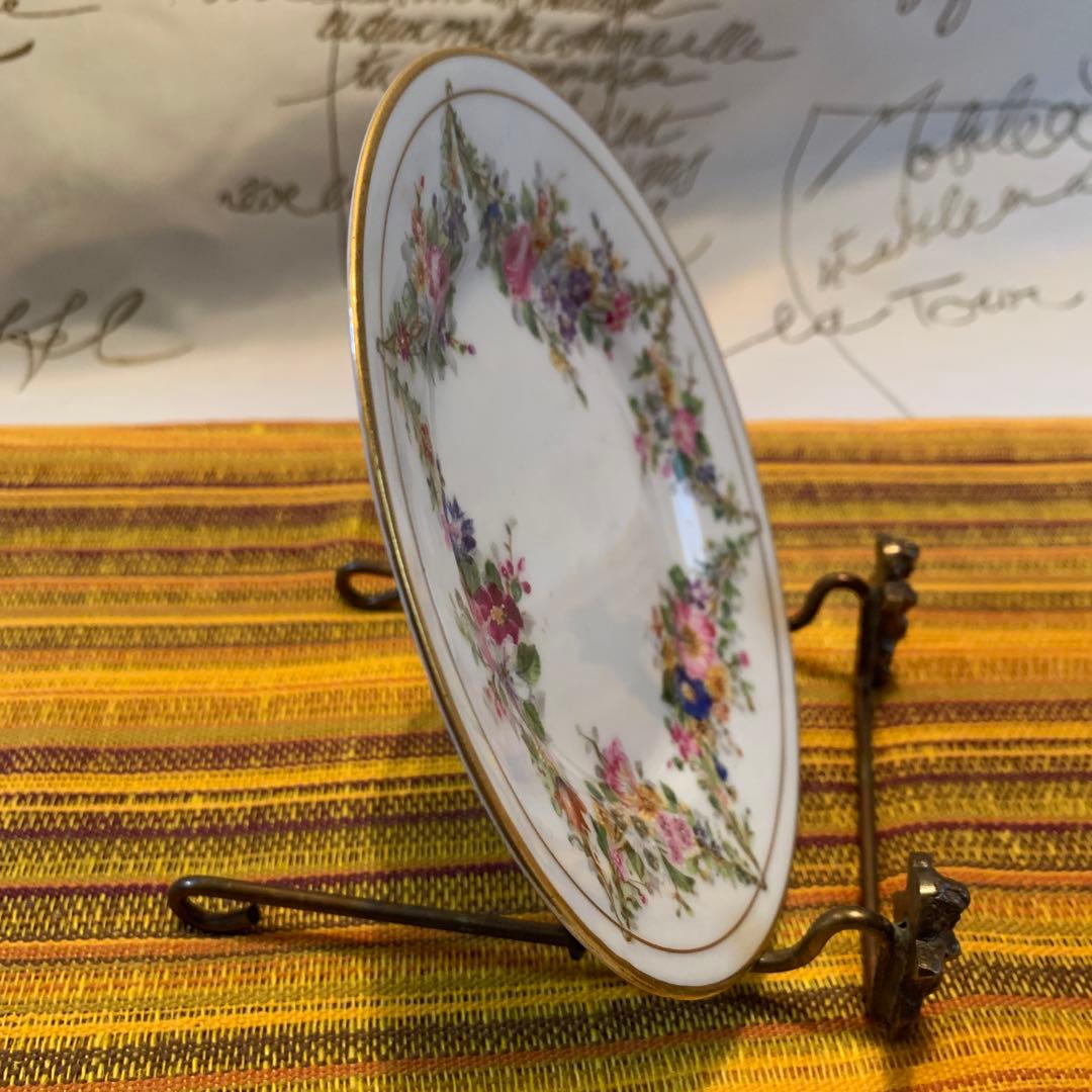 ビングオーグレンダール　(B)1870年アンティークの細かく描かれたお花が素敵！