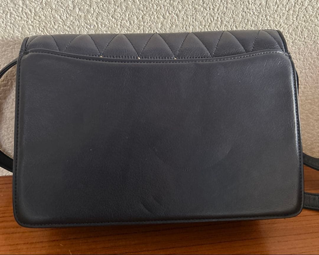 ヴァレンティノ ガラヴァーニ ショルダーバッグ　ネイビー