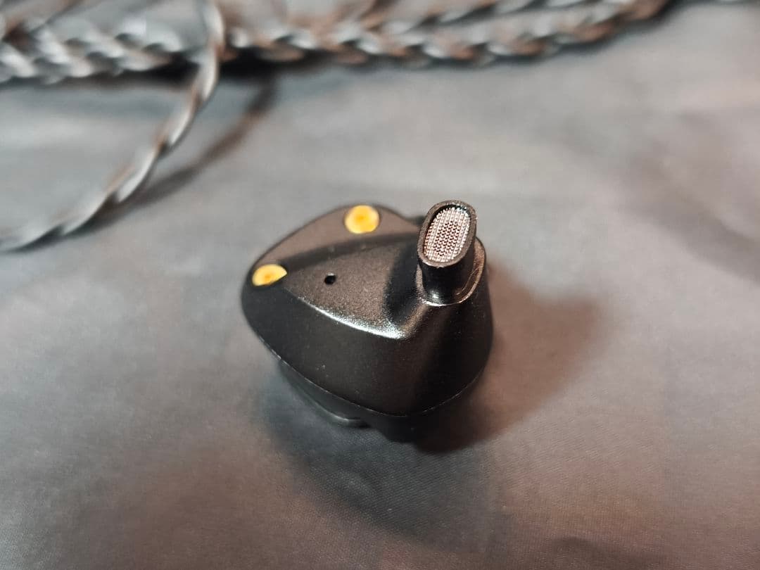 美品 MADOO Typ512 有線イヤホン