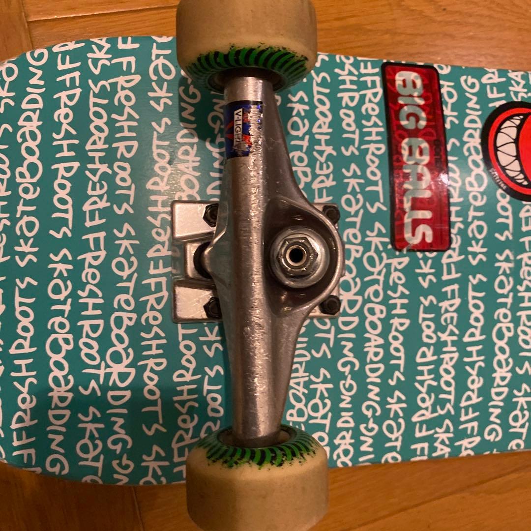 スケボー　コンプリート　ベンチャー　スピットファイヤ　チャイナボーンズ組