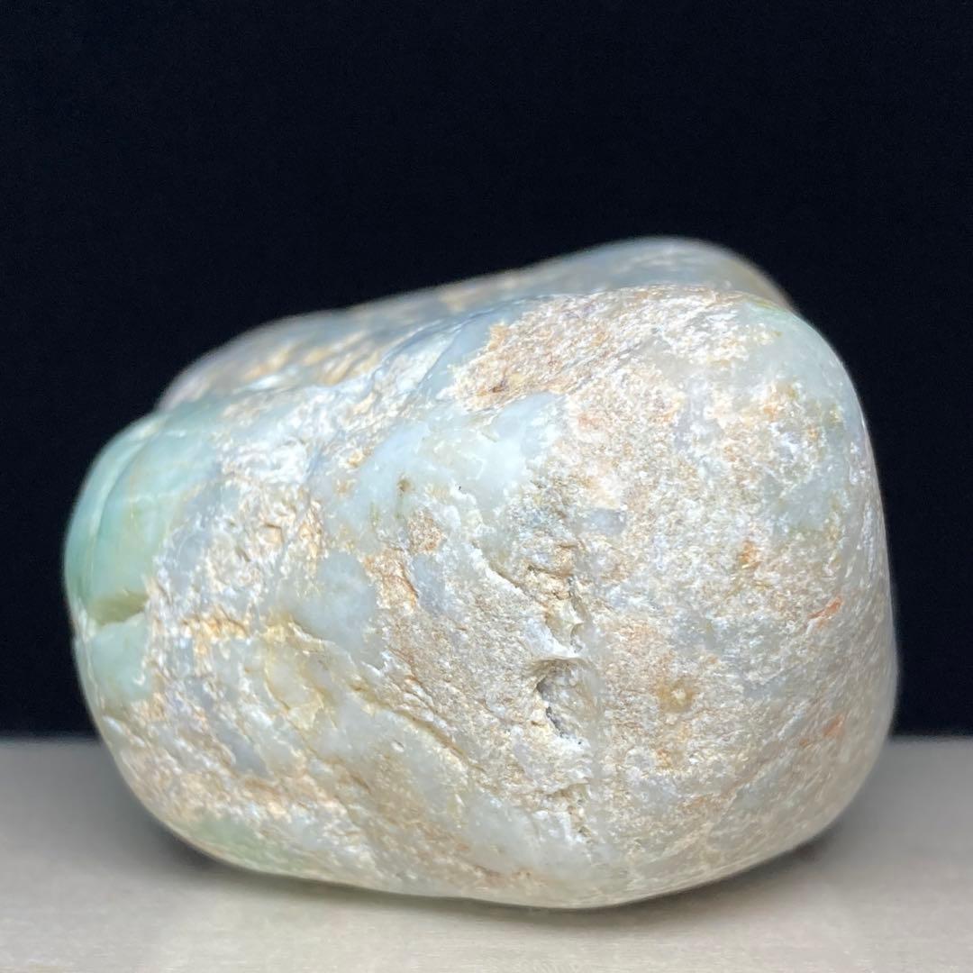 糸魚川翡翠　海中翡翠　原石　242.5ｇ