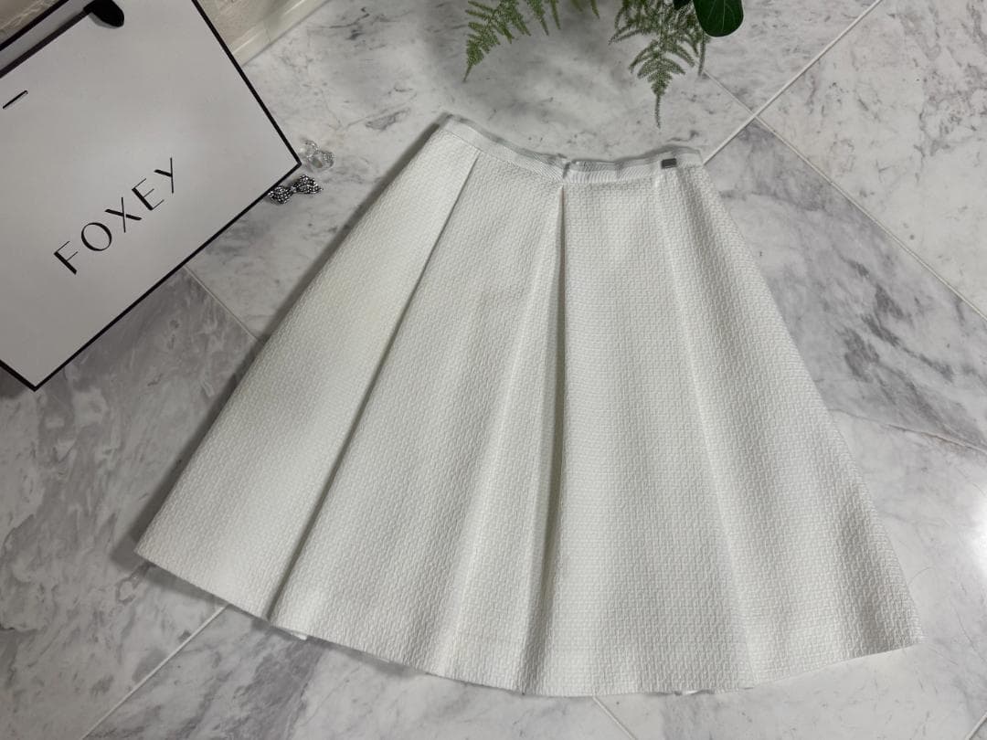 未使用★FOXEY/フォクシーニューヨーク スカート 38 ホワイト