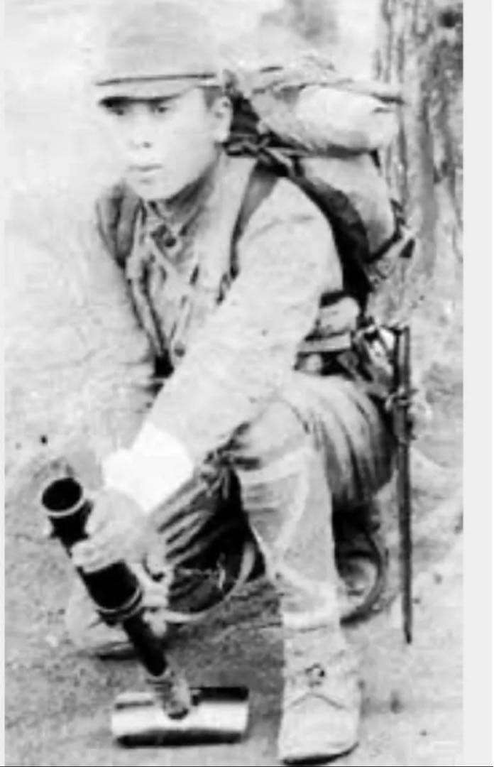 A）日本軍 八八、八九式重擲弾筒弾嚢セット（廉価版、複製品）帯革付き★サバゲ