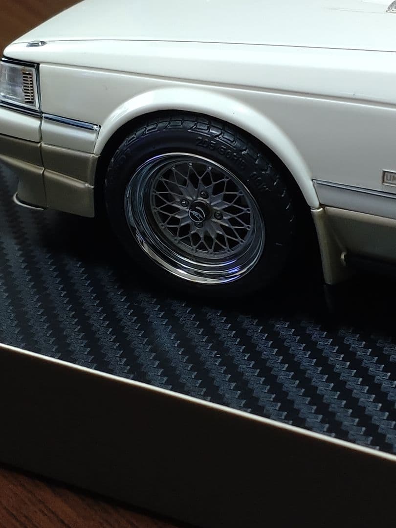 イグニッションモデル　トヨタ ソアラー 3.0 GT Limited 1/18