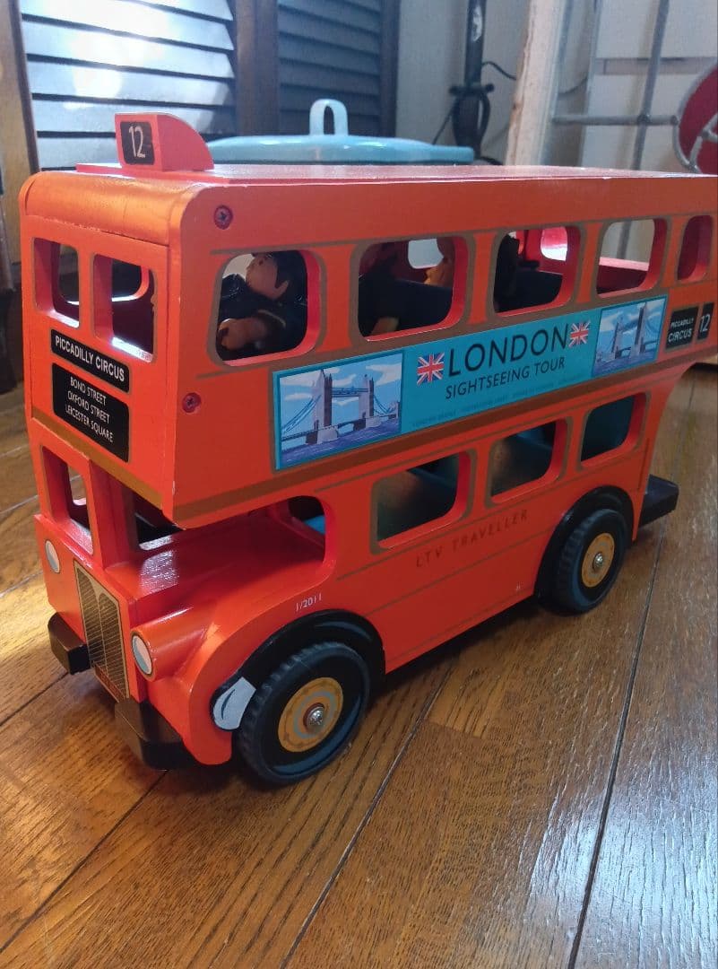木製　ロンドンバス