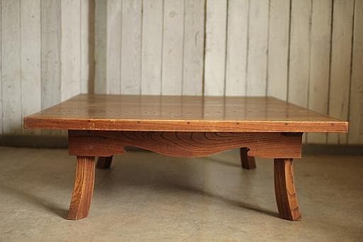 古い木製無垢材のテーブル　座卓