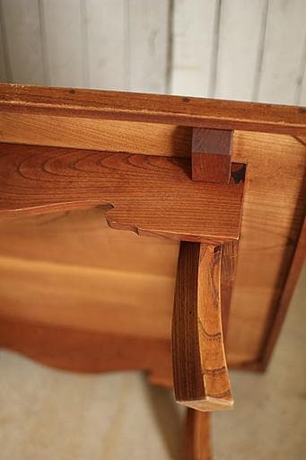 古い木製無垢材のテーブル　座卓