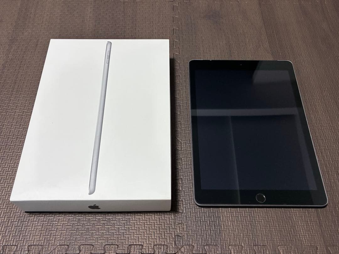 Apple／ipad第5世代　wifi +cellulerモデル／32GB