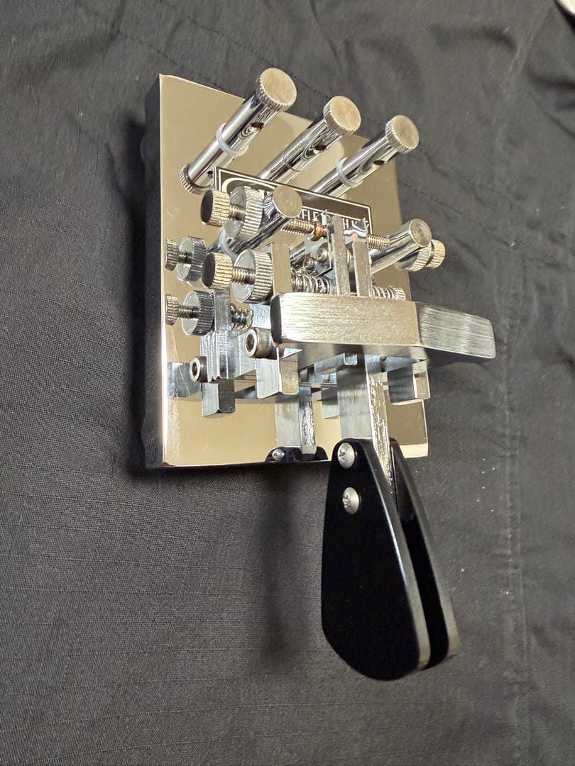 GHDキー　シングルレバーパドル　GN205S