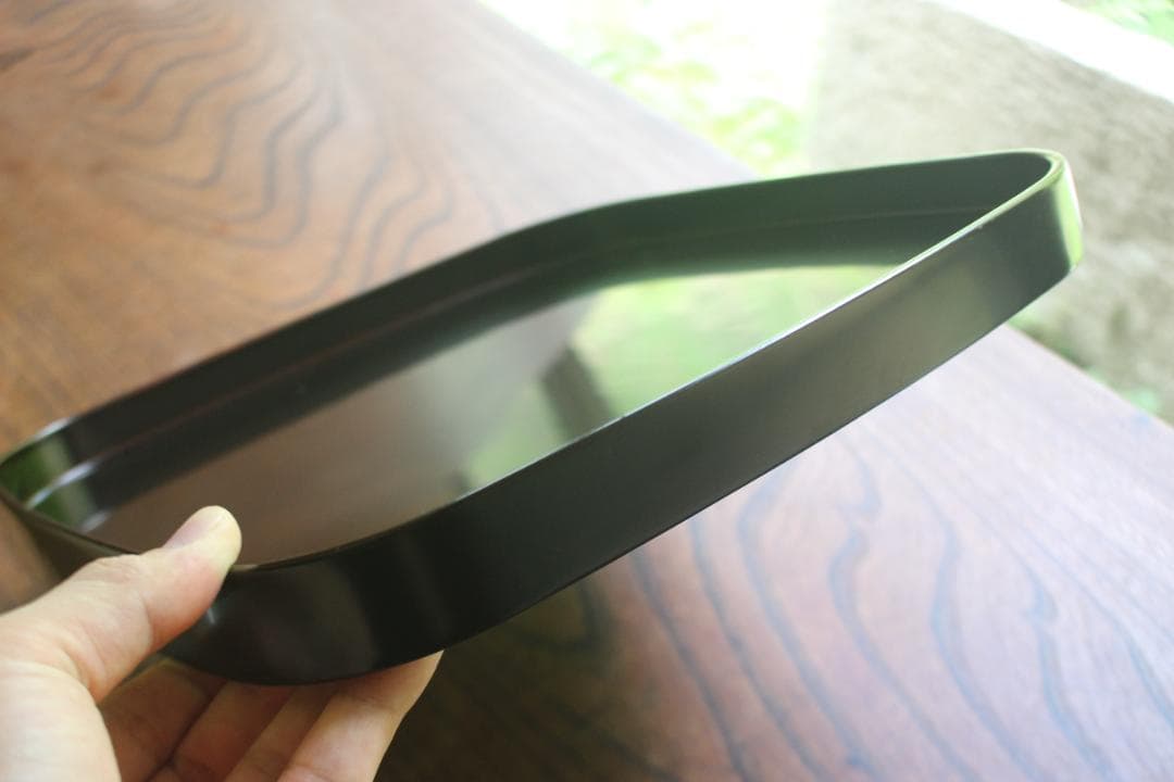 極小保管傷のみ！シンプルデザインに上質黒漆の美しい隅丸四方膳（検輪島塗お膳お盆