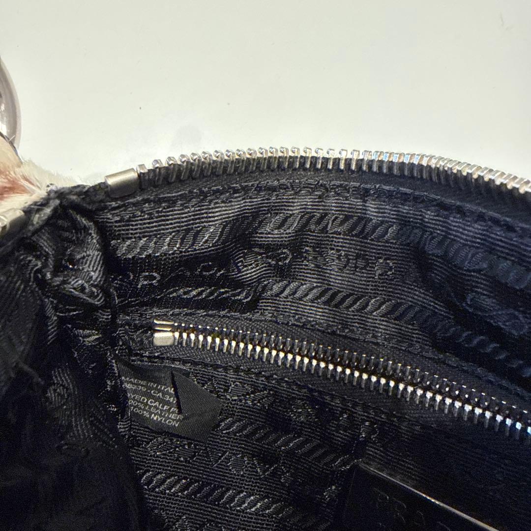 PRADA ゼブラ柄ハラコバッグ