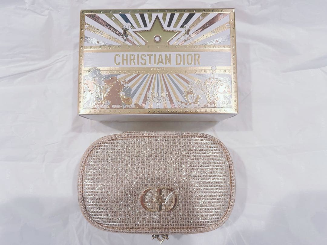 Dior ディオール クリスマスコフレ スノー エッセンス ホリデー 2025
