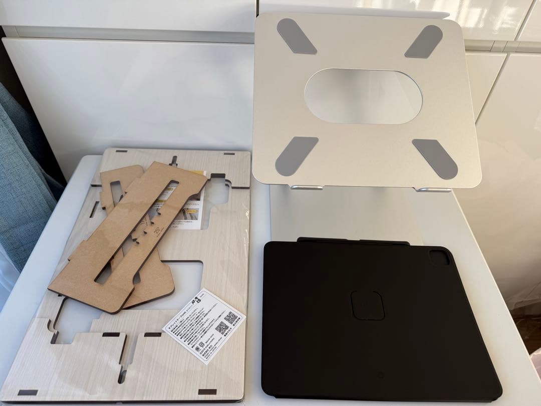 iPad Air 13インチ MOFTケース・mokumokuテーブル・スタンド