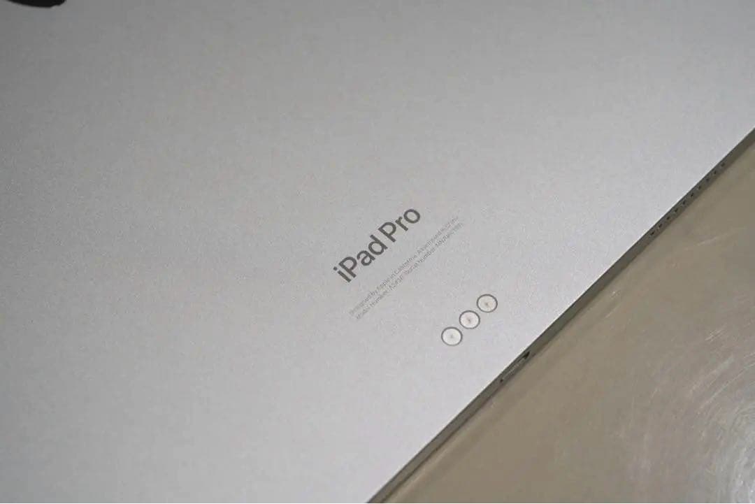 iPad Pro 12.9（Wi-Fi）キーボード、ペンシルセット！