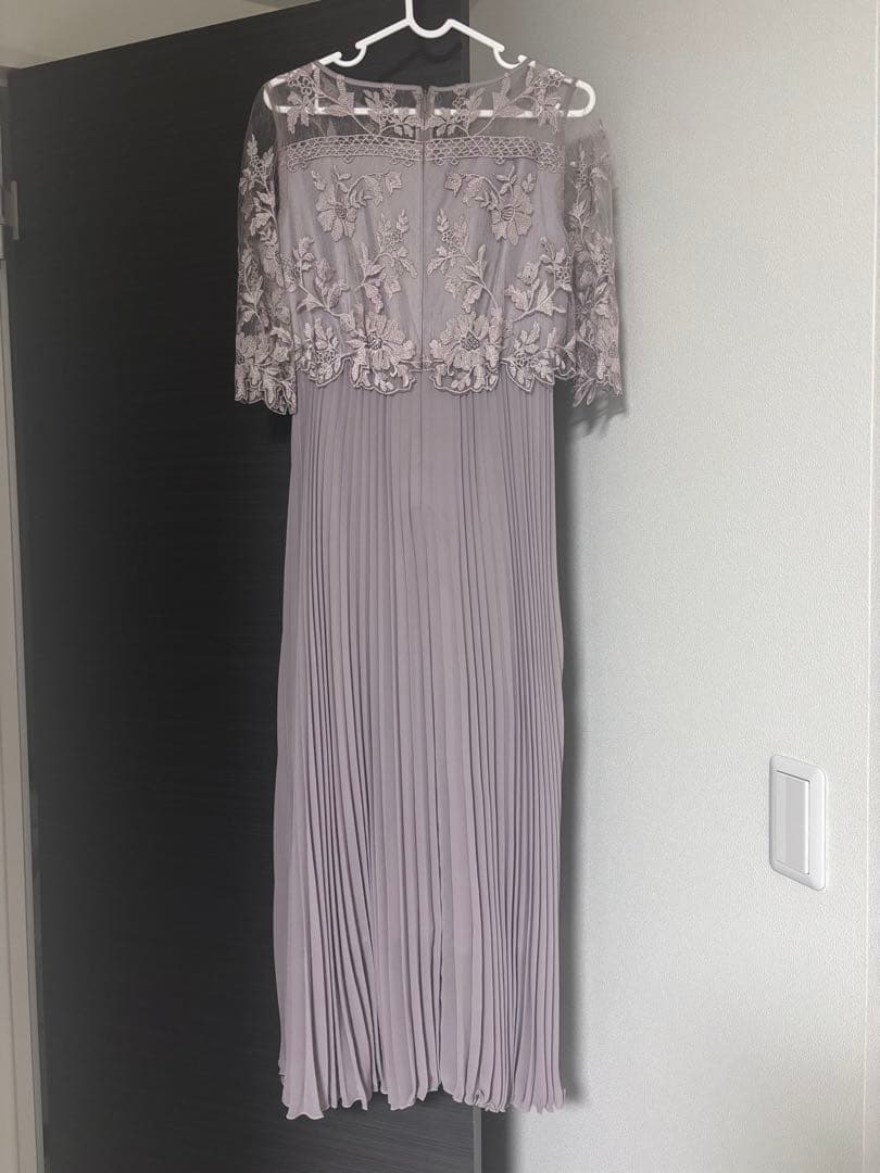 結婚式パーティドレス　お呼ばれ　ドリードール　kana