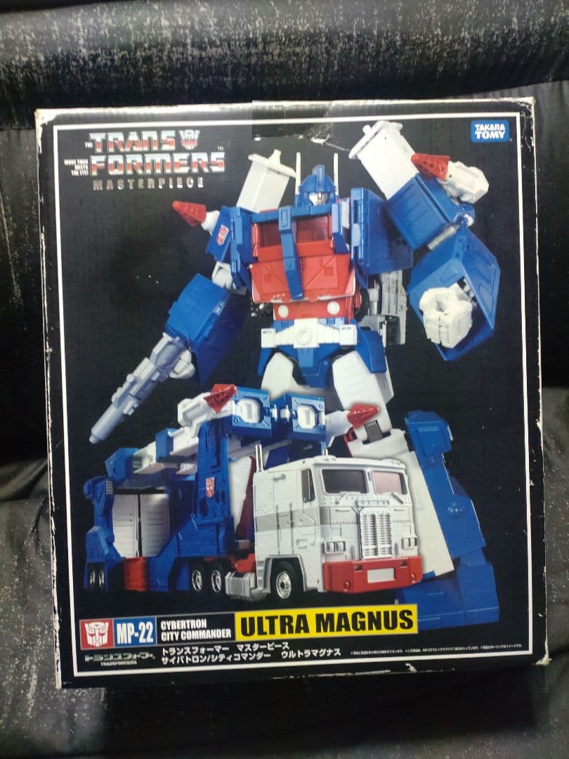 タカラトミートランスフォーマーМPウルトラマグナス