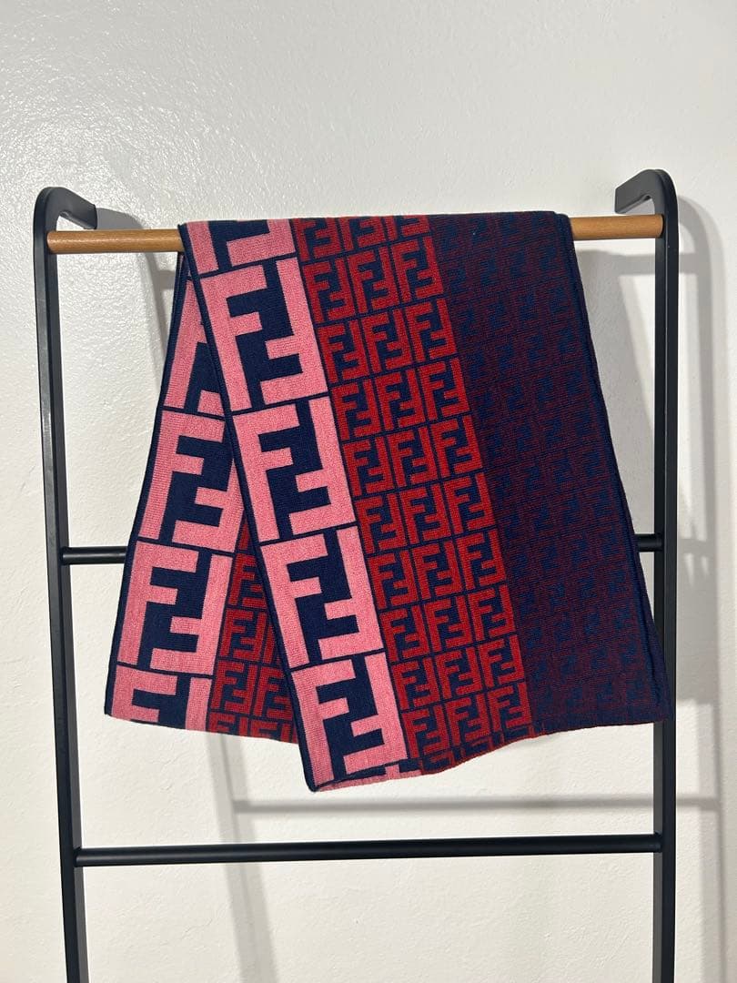 FENDI ロゴマフラー/ズッカ柄/ピンク