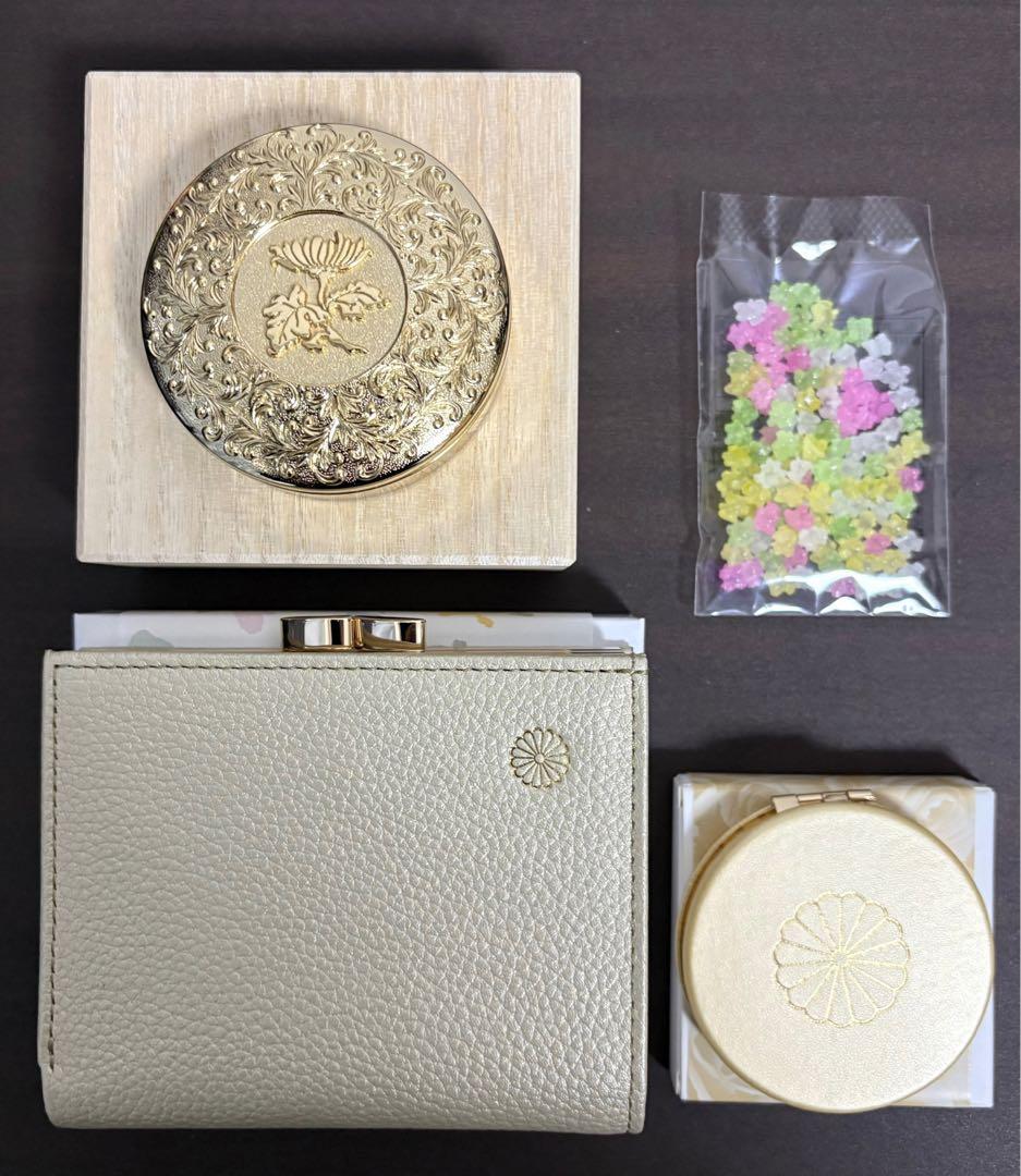 貴重！皇居　シャンパンゴールドがま口財布　小物入れ　ミラー3点セット