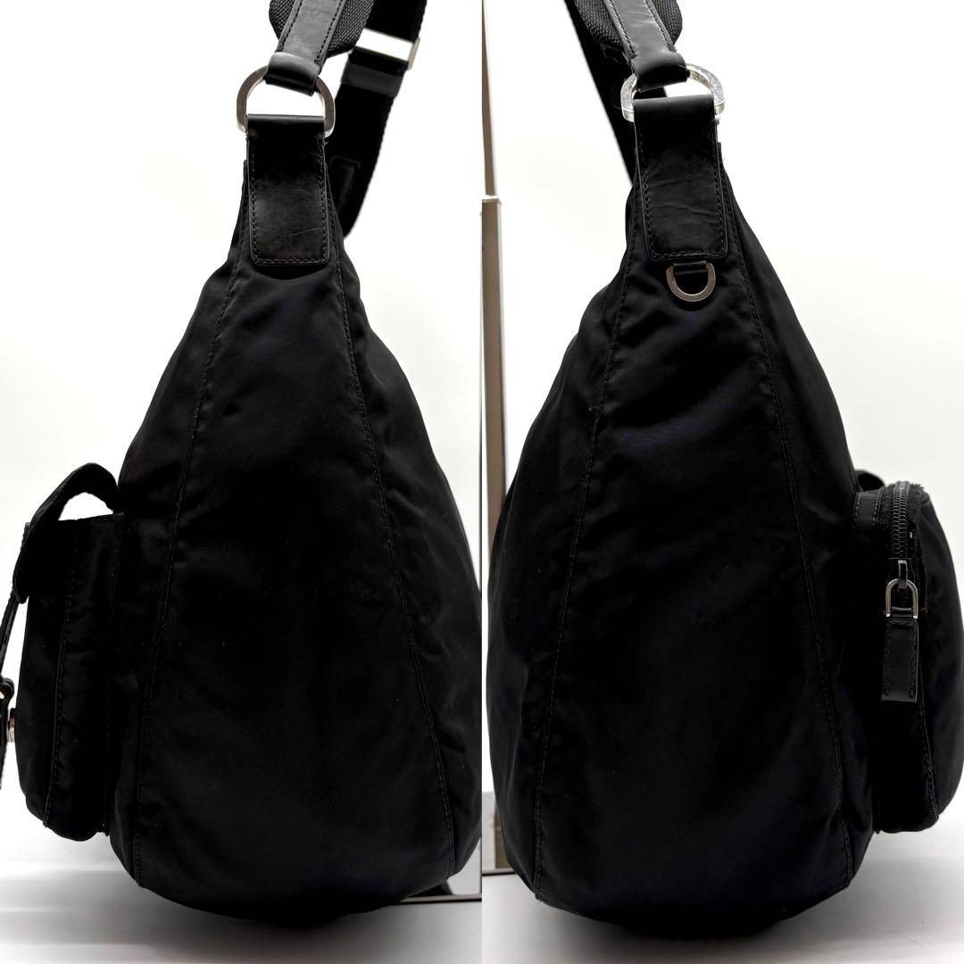 【極美品】プラダ ショルダーバッグ 三角ロゴ ナイロン 黒 BT0523