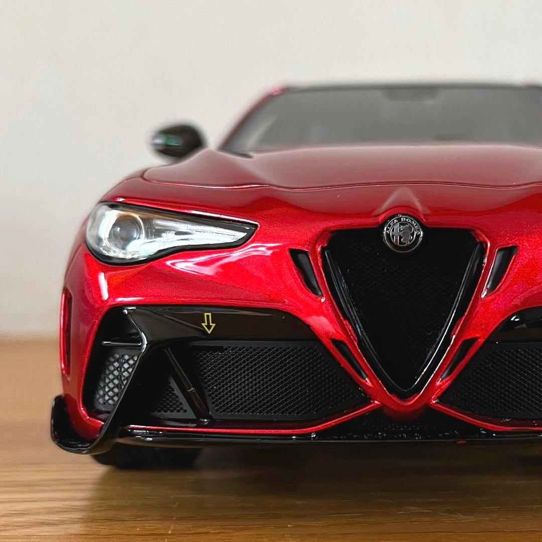 【ミニカー 美品】1/18 OttO mobile アルファロメオ ジュリア