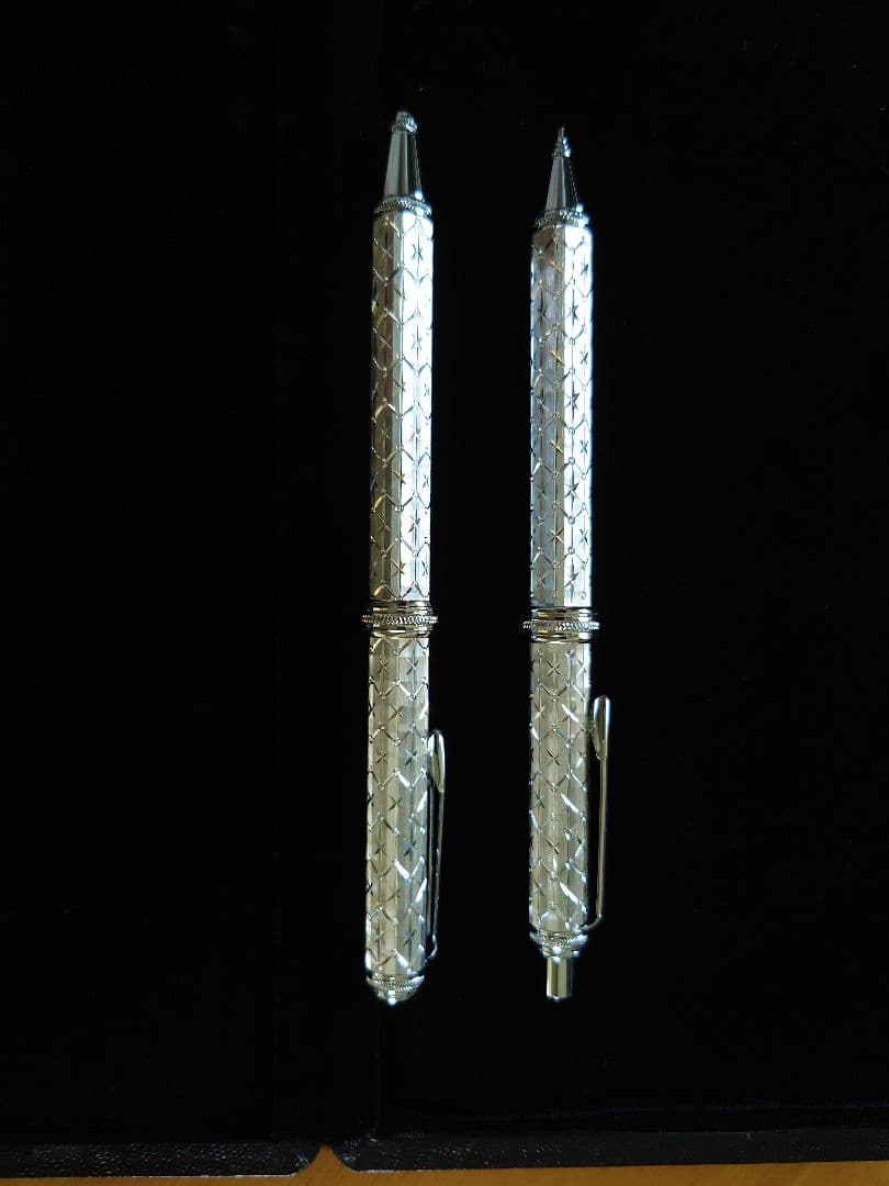 高級ボールペンとシャーペンのセット