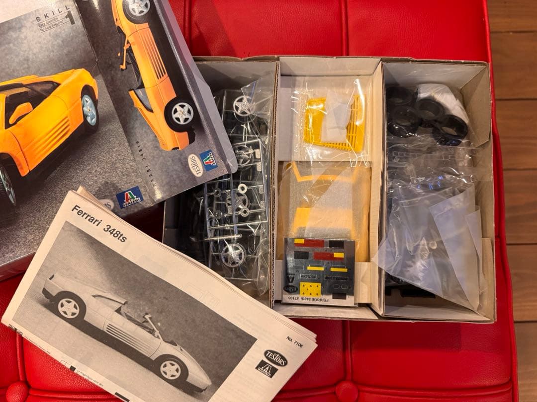 1/24テスターズ / イタレリ メタルボディ フェラーリ348ts未組立品