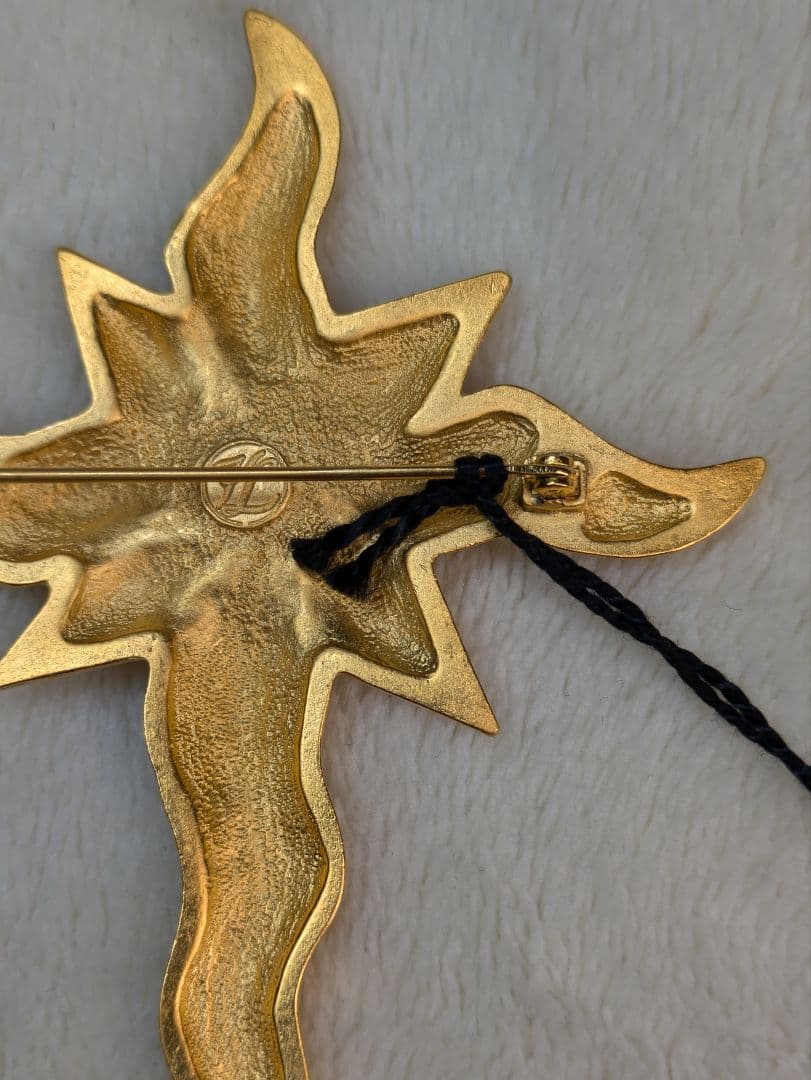 カールラガーフェルド　パール　ゴールド　ブローチ　シャネル　ヴィンテージ