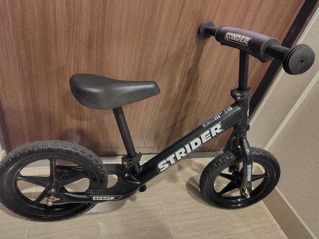 STRIDERストライダー　スポーツ　12インチ　ブラック