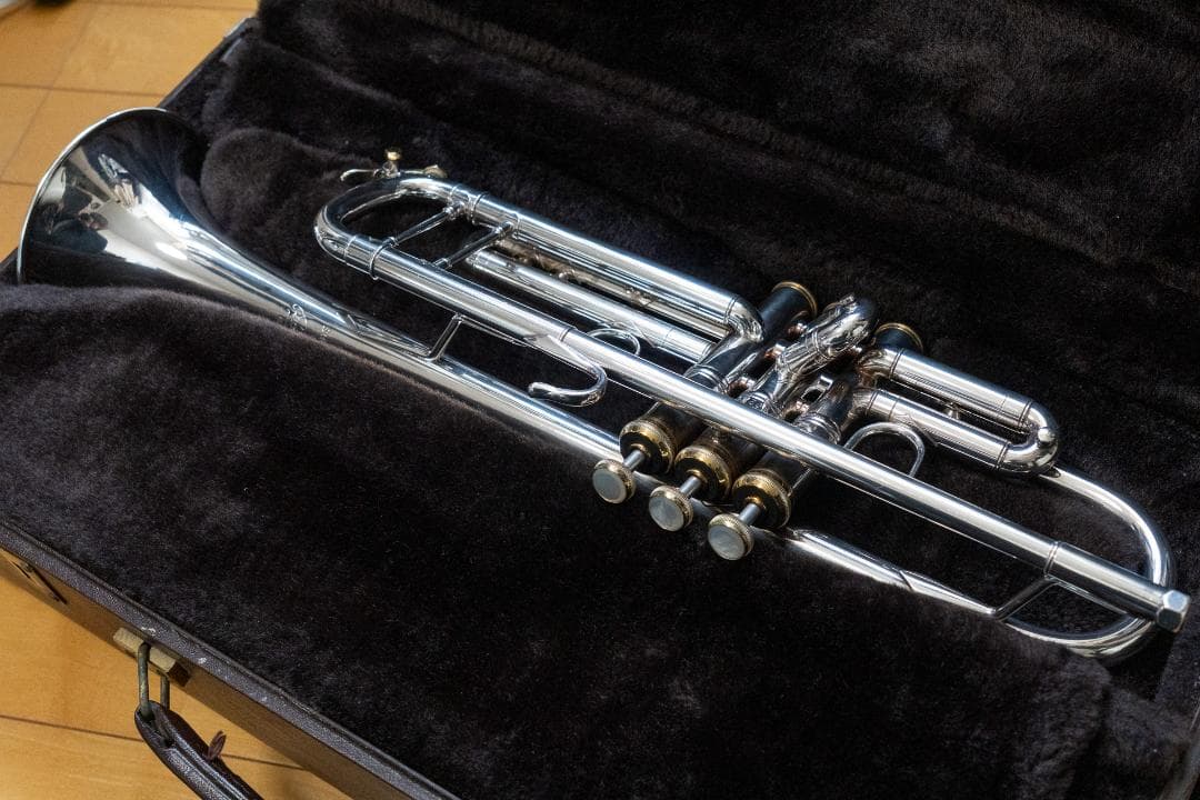 Bach 180ML37SP トランペット