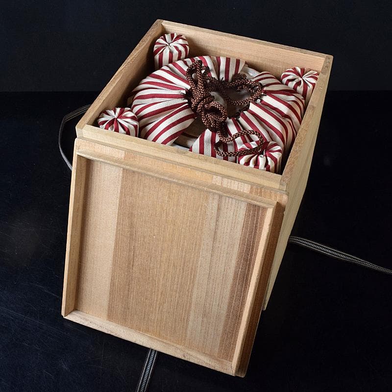 Gojyo人間国宝荒川豊蔵作　絵志野　水指　仕覆付　共箱　D　R8739B