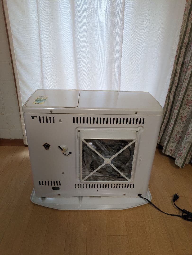 トヨトミ 石油ファンヒーター LC-L401 ホワイト