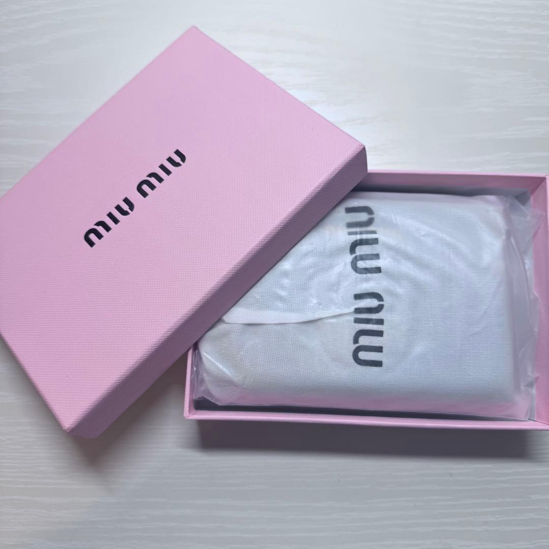 MIYAVImiu miu 二つ折り財布 miumiu マテラッセ