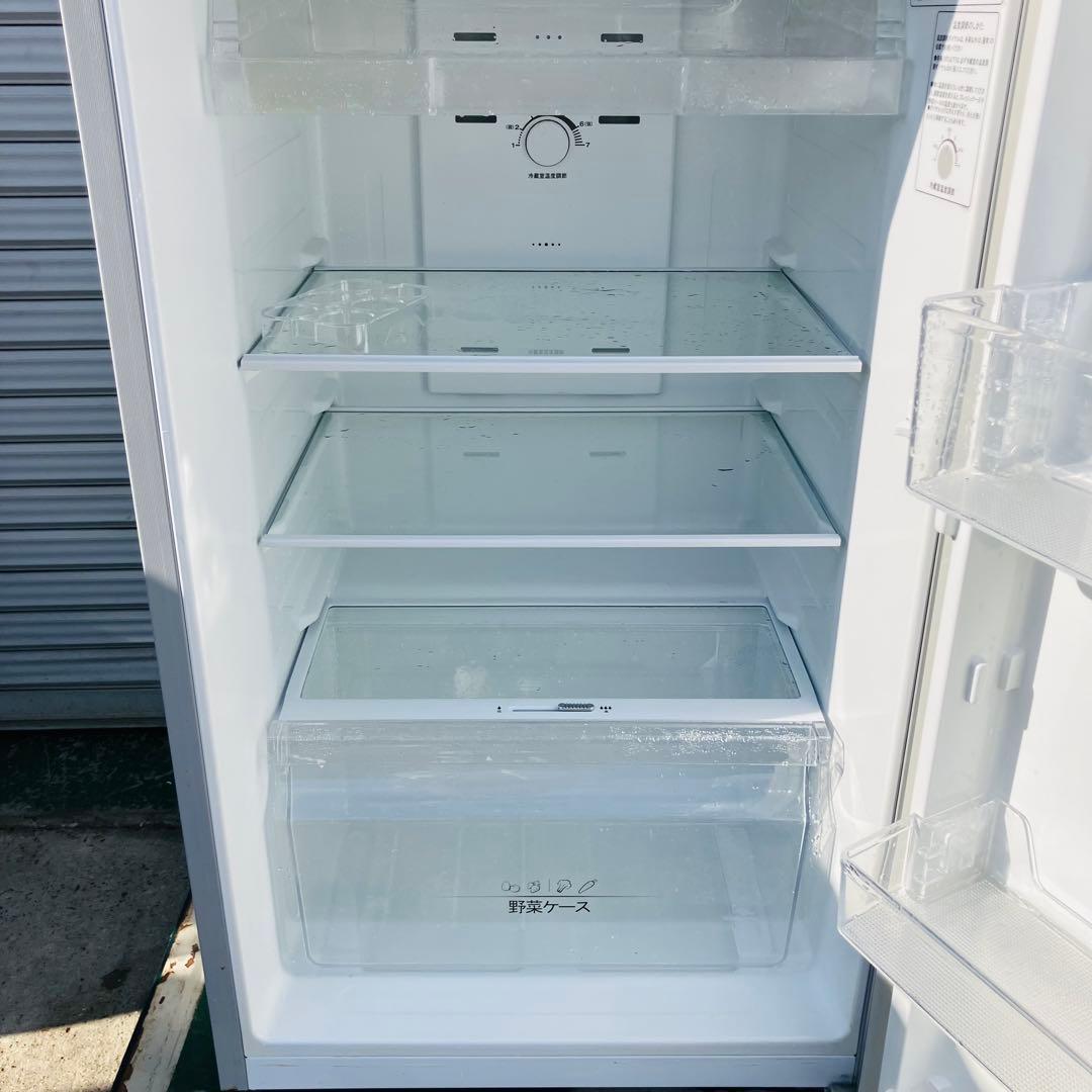 11r77. Hisense 227L 冷凍冷蔵庫 HR-B2301 2018年