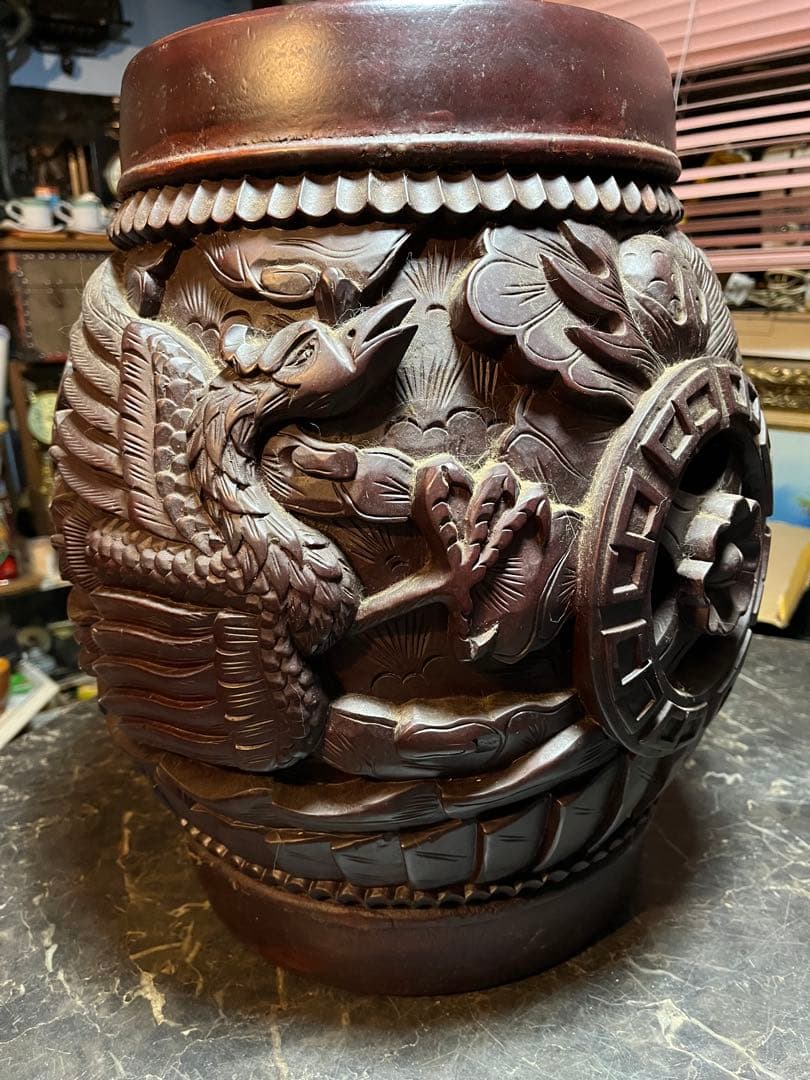 中国木彫椅子 龍 、鳳凰 、彫刻 、縁起物 、スツール マホガニー中国樽