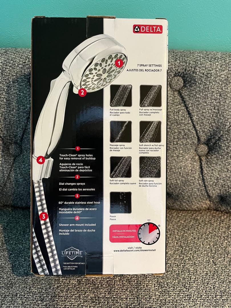 【未使用品】DELTA シャワーヘッド 7種類の設定　ロスのホームデポで購入品