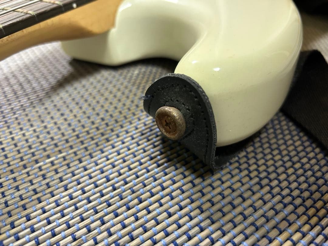 Bacchus エレキギター ホワイト