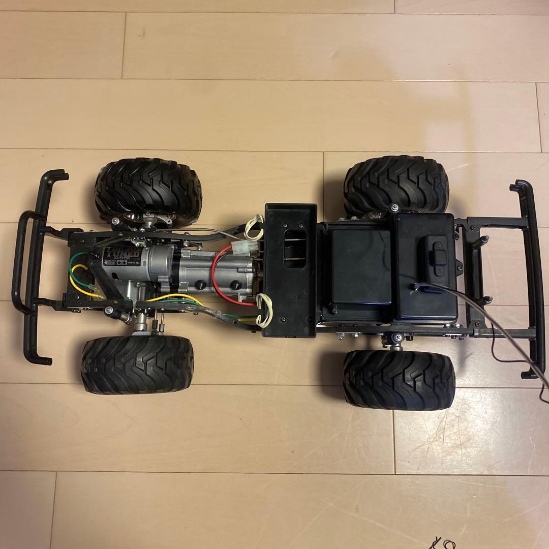 【中古】【美品】タミヤ 1/10 電動RCトヨタハイラックス 4WD ハイリフト