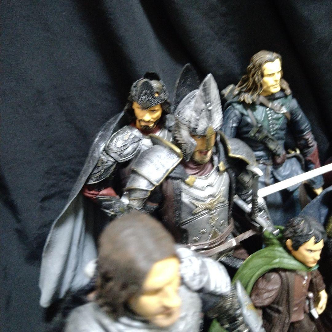 トイビズ　ロードオブザリング　9体セット