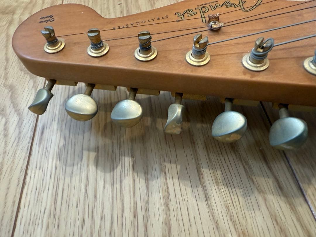 l*n様 Fender エレキギター ストラトキャスタータイプ