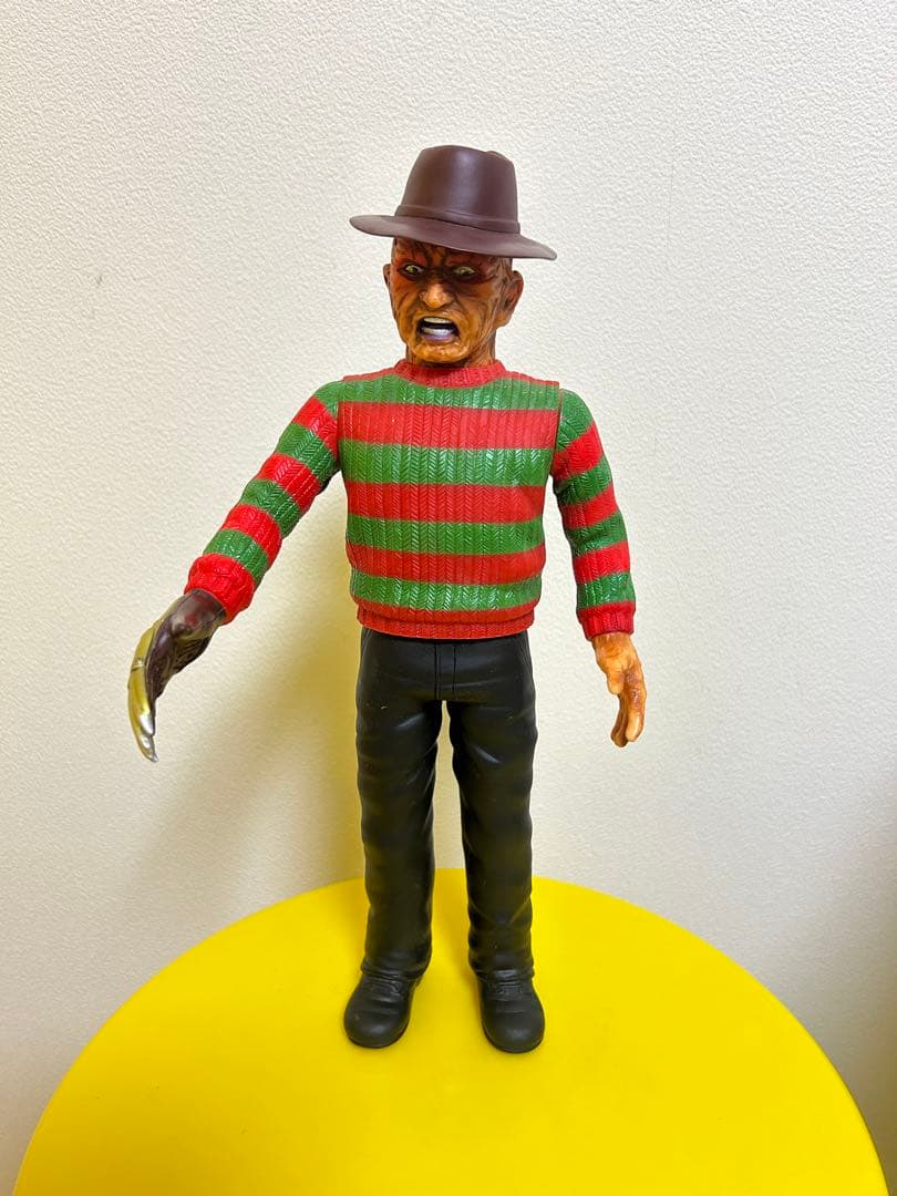 フレディ エルム街の悪夢　ソフビフィギュア　ホラー　映画