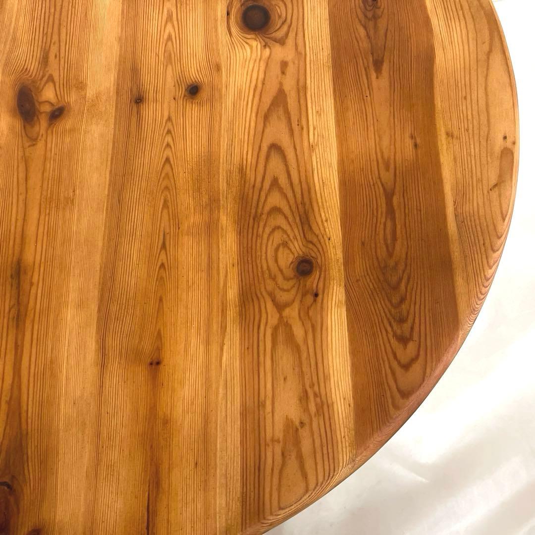 円テーブル・古いパイン材　　　　直径95cm・高さ73cm