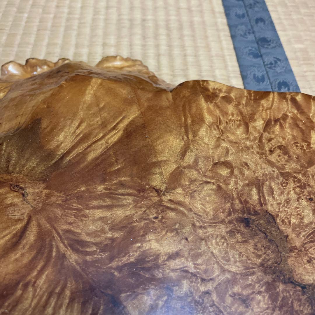 木製台座　自然形状 ブラウン