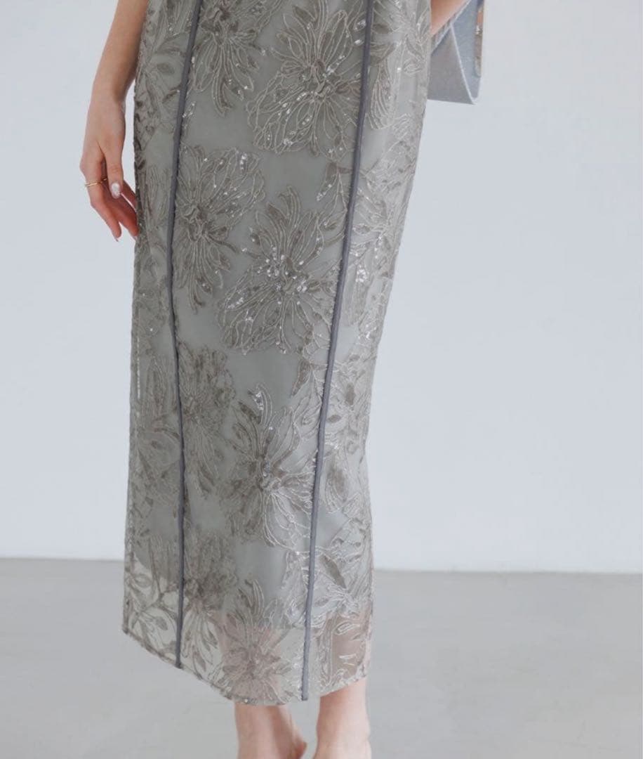 liyページ 【LEJA】アシンメトリーシアーフラワードレスワンピース