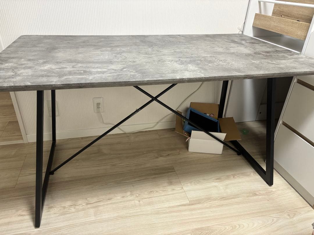 ダイニングテーブル　椅子4脚セット