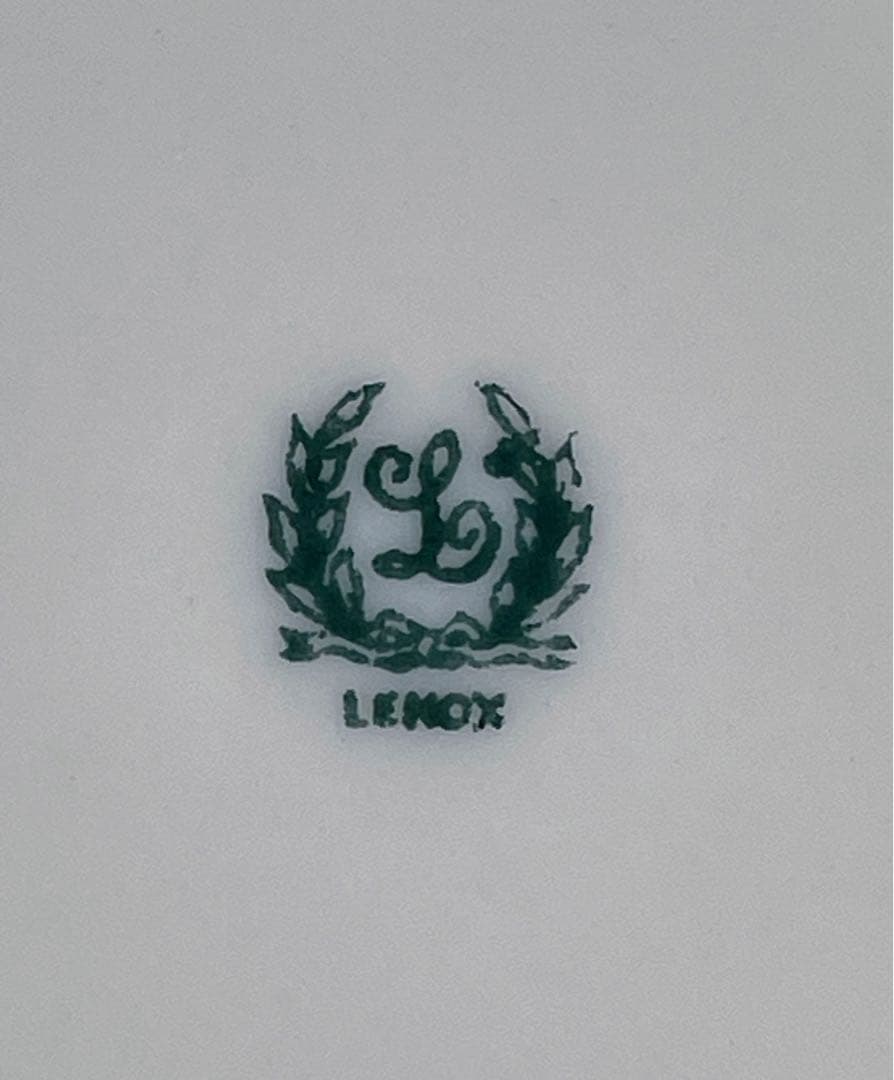 【美品・豪華】レノックス 金彩 モノグラム ２６．４㎝ 大皿 Lenox
