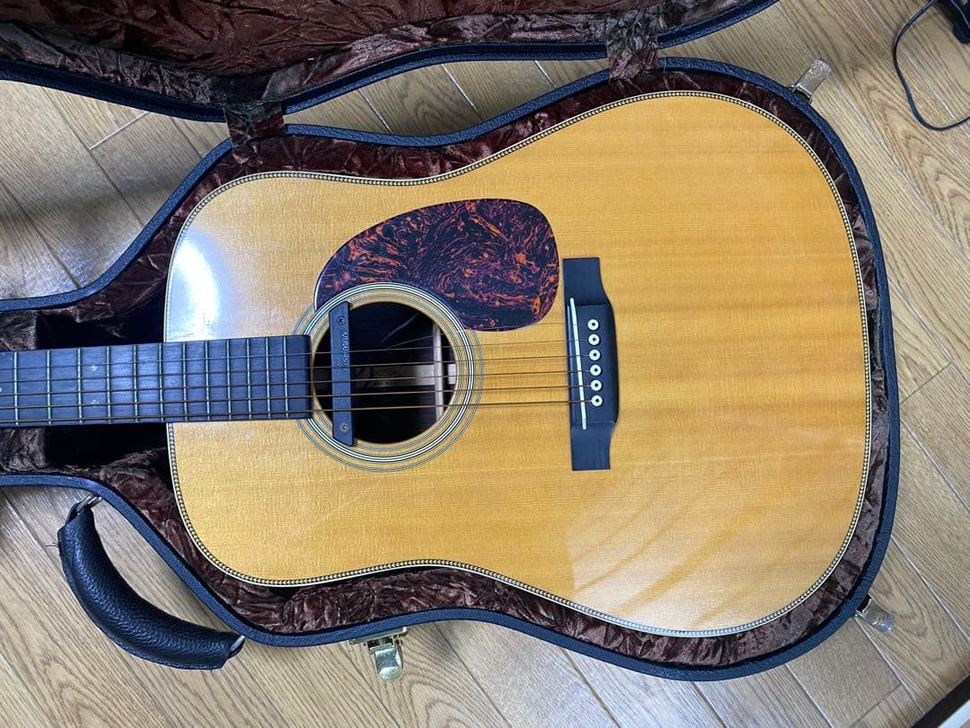 ギター Martin HD28V